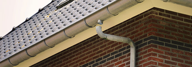 dakgoot of regenpijp lekkage herstellen